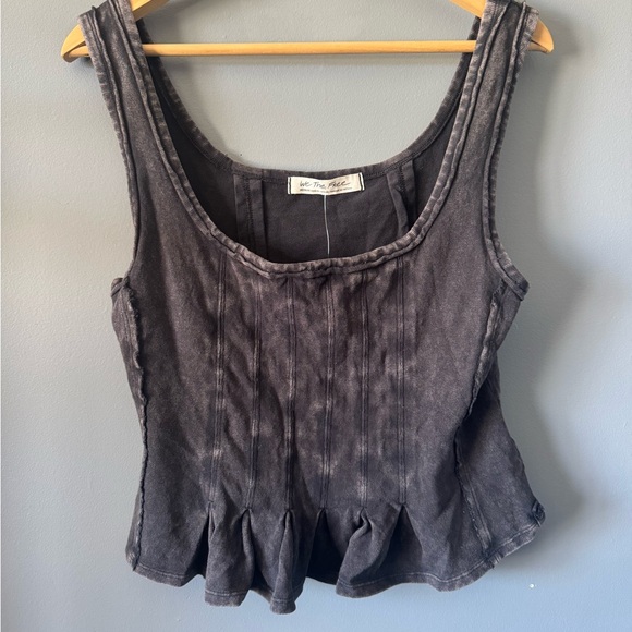 We The Free Roller Tank Top Size Medium Black Peplum Bottom Free People - Picture 2 of 6